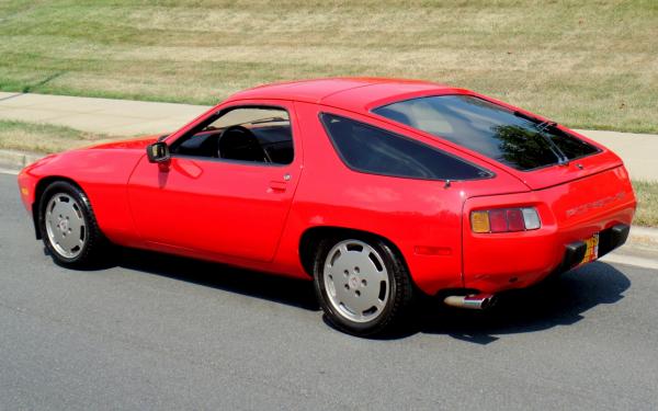 1982 Porsche 928 