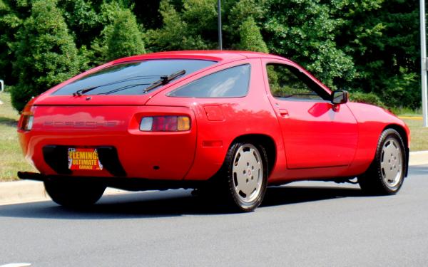 1982 Porsche 928 