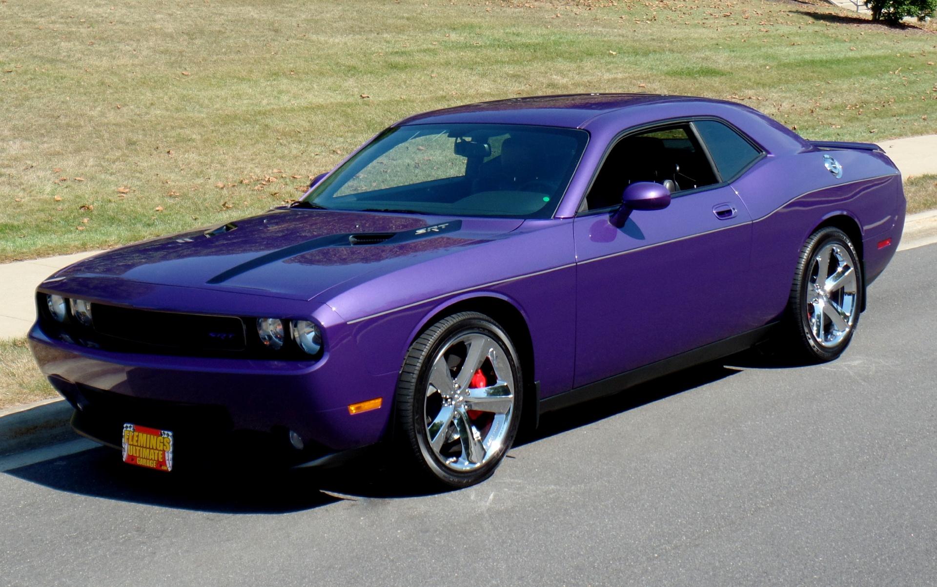 Dodge Challenger srt 2010