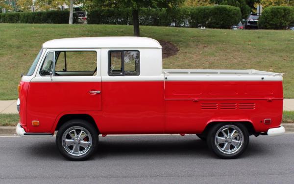 1971 Volkswagen Crew Cab Pickup