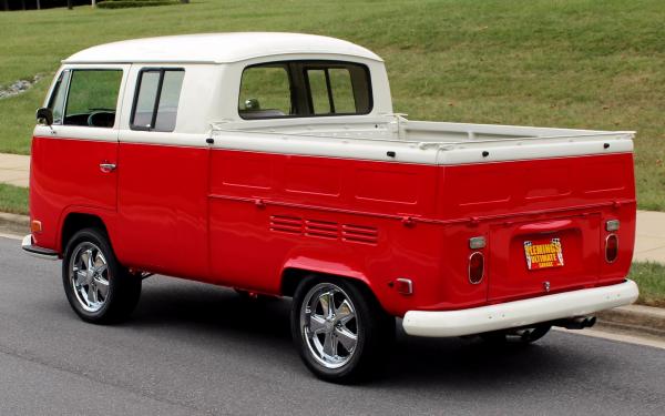 1971 Volkswagen Crew Cab Pickup