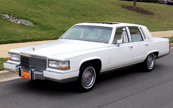 1990 Cadillac Fleetwood Triple White Brougham