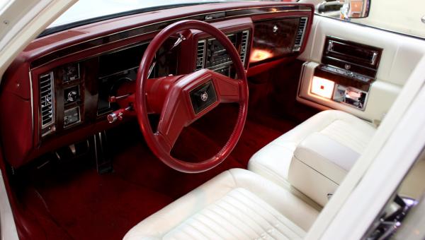 1990 Cadillac Fleetwood Triple White Brougham