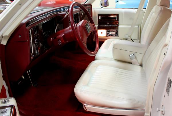 1990 Cadillac Fleetwood Triple White Brougham