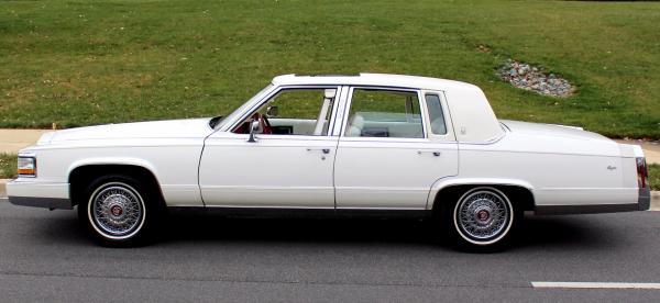 1990 Cadillac Fleetwood Triple White Brougham