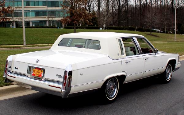 1990 Cadillac Fleetwood Triple White Brougham