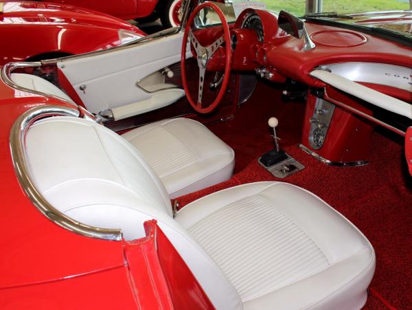 1961 Chevrolet Corvette Roadster