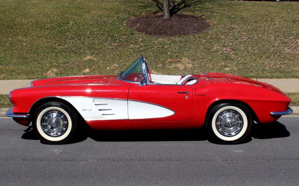 1961 Chevrolet Corvette Roadster