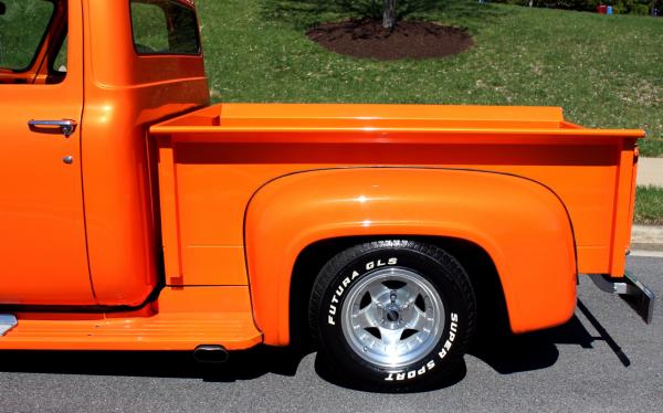 1955 Ford F100 Pro-Touring