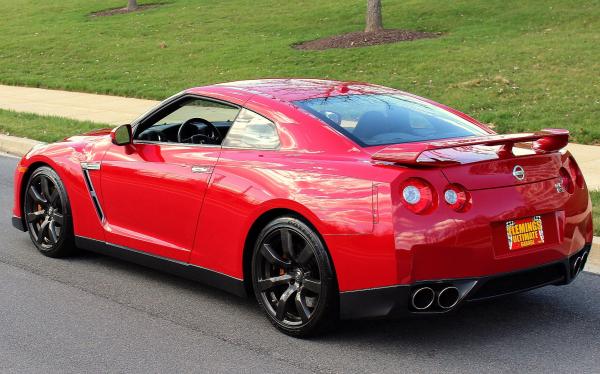 2010 Nissan GT-R Premium