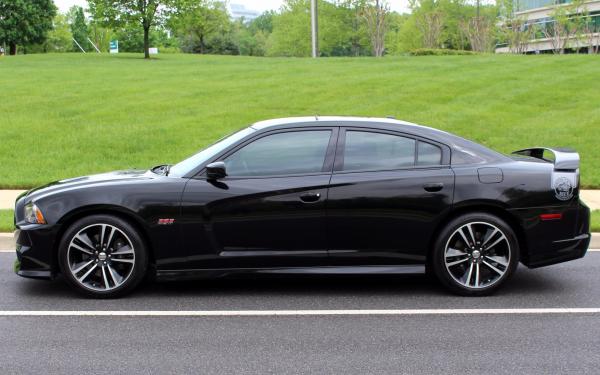 2013 Dodge Charger SRT-8 SuperBee