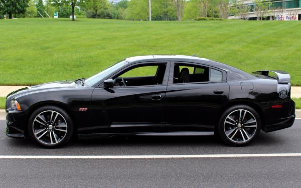 2013 Dodge Charger SRT-8 SuperBee