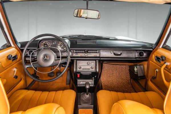 1973 Mercedes-Benz 220D 2 owner survivor 