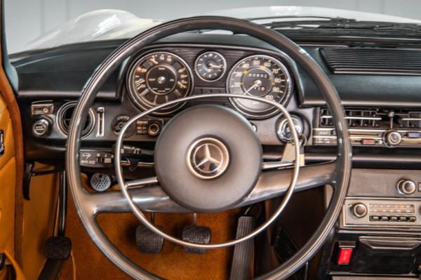 1973 Mercedes-Benz 220D 2 owner survivor 