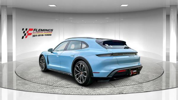 2022 Porsche Taycan 4S Cross Turismo 