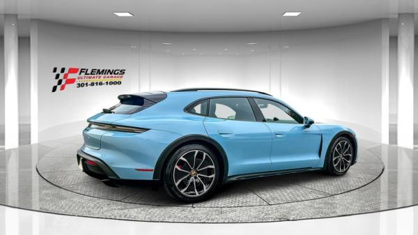 2022 Porsche Taycan 4S Cross Turismo 