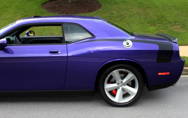 2010 Dodge Challenger SRT8