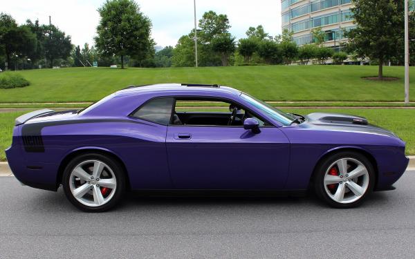 2010 Dodge Challenger SRT8