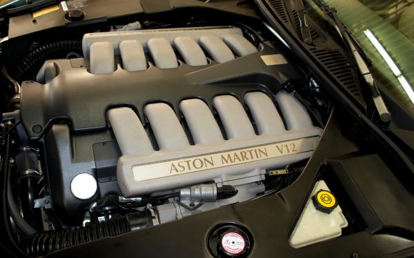 2000 Aston Martin DB7 Vantage V-12