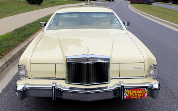 1976 Lincoln Continental 