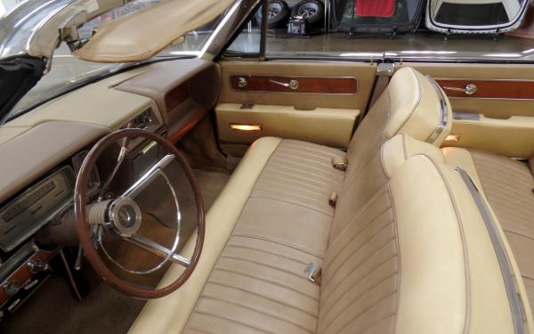 1962 Lincoln Continental Suicide door