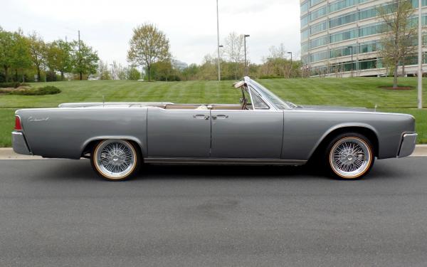 1962 Lincoln Continental Suicide door