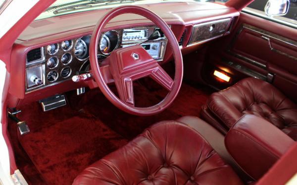 1985 Chrysler Fifth Avenue 