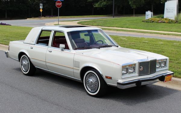 1985 Chrysler Fifth Avenue 