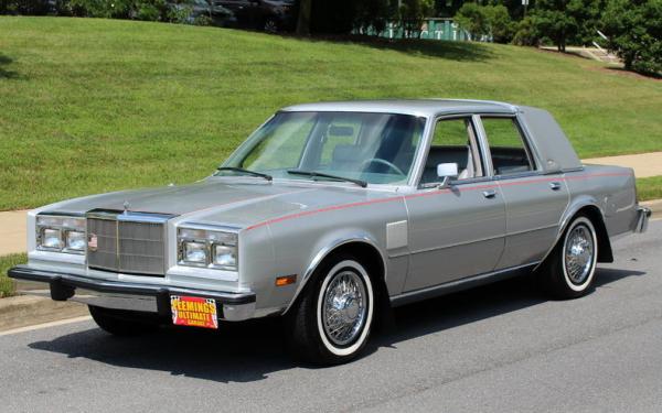 1985 Chrysler 5th Avenue 